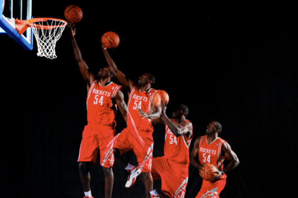 三步上籃動作要領(lǐng)是什么？